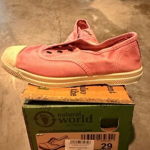 Girls grape Pink Shoes size 11.5 (29EU) new